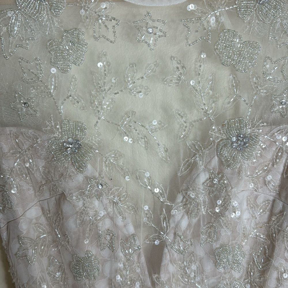 Mac Duggal white long sheer sleeve embellished gown dress size 4 NWT - Picture 8 of 16